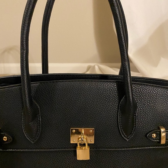 Purse like new - Picture 5 of 7